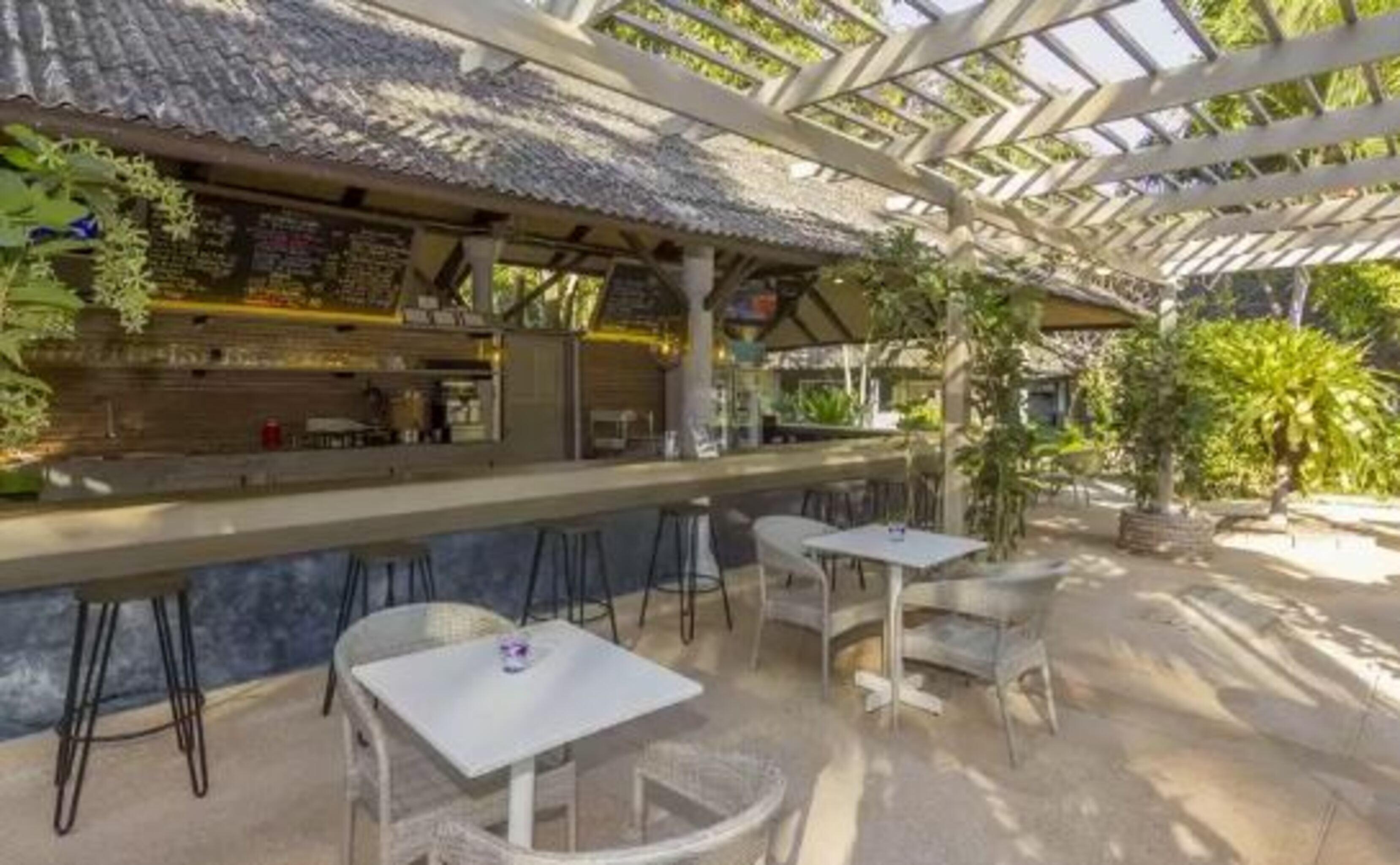 Let'S Hyde Pattaya Resort & Villas - Pool Cabanas Ngoại thất bức ảnh