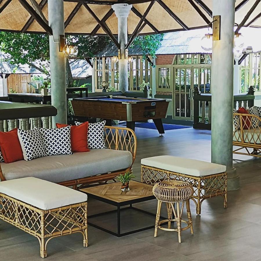 Let'S Hyde Pattaya Resort & Villas - Pool Cabanas Ngoại thất bức ảnh