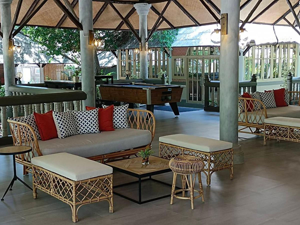 Let'S Hyde Pattaya Resort & Villas - Pool Cabanas Ngoại thất bức ảnh