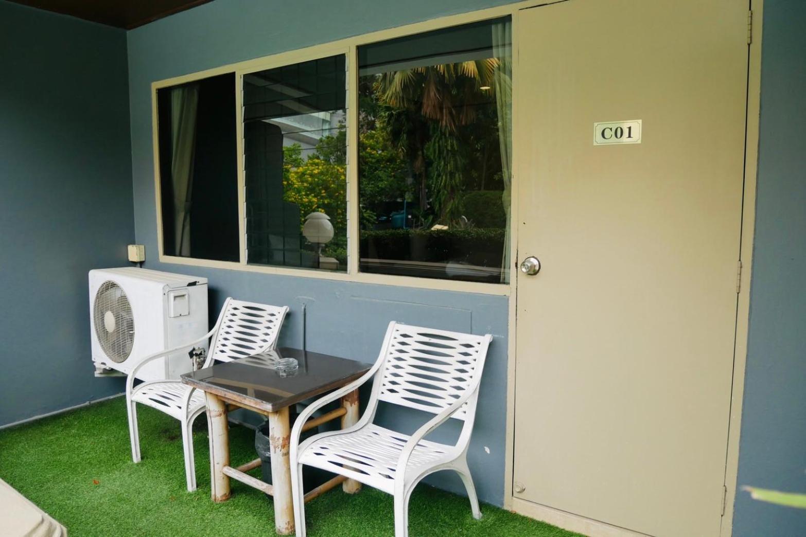 Let'S Hyde Pattaya Resort & Villas - Pool Cabanas Ngoại thất bức ảnh
