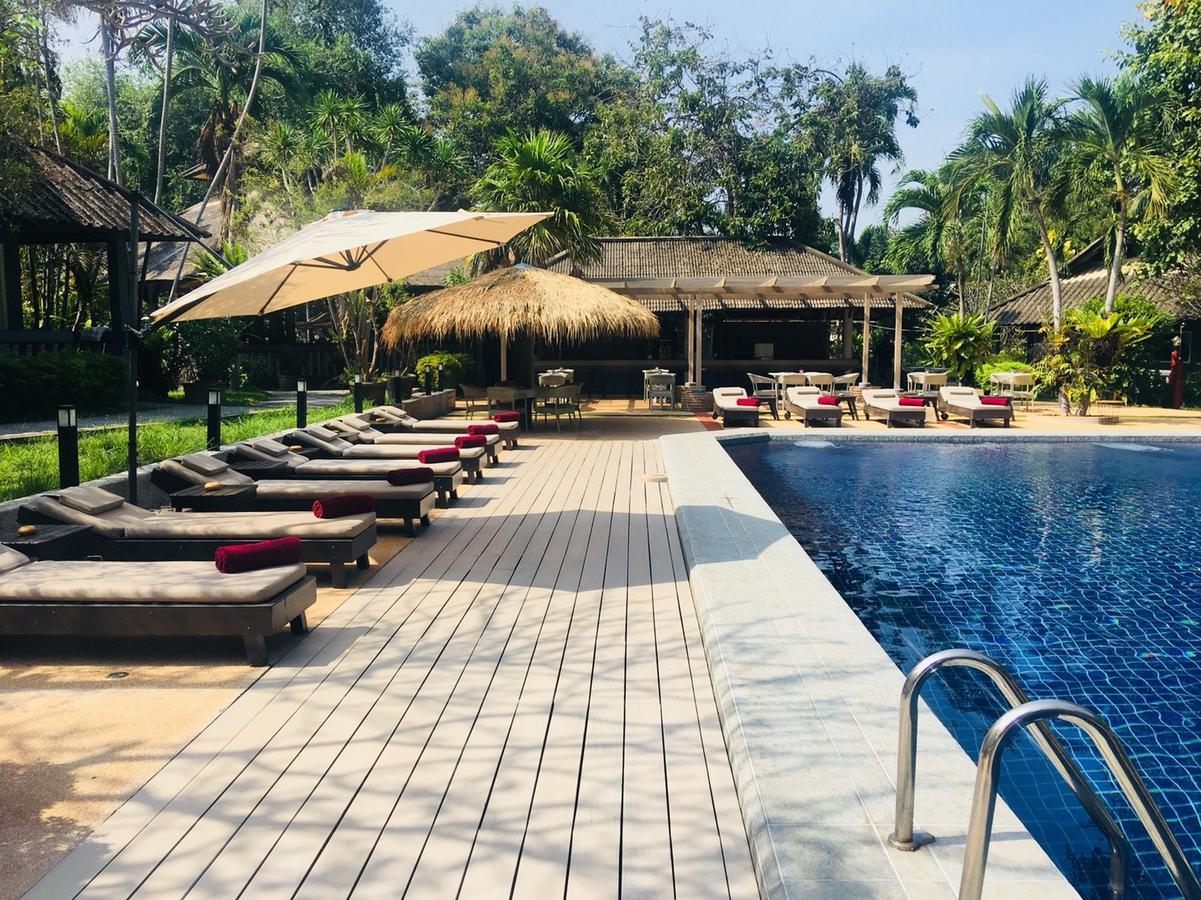 Let'S Hyde Pattaya Resort & Villas - Pool Cabanas Ngoại thất bức ảnh
