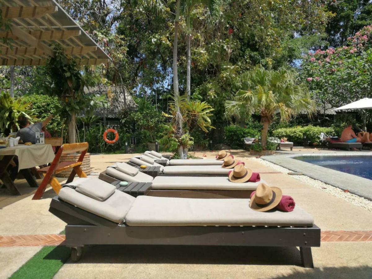 Let'S Hyde Pattaya Resort & Villas - Pool Cabanas Ngoại thất bức ảnh